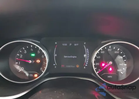 2018 Jeep Compass Latitude 4X4 из США, поврежденный, VIN 3C4NJDBB4JT187613